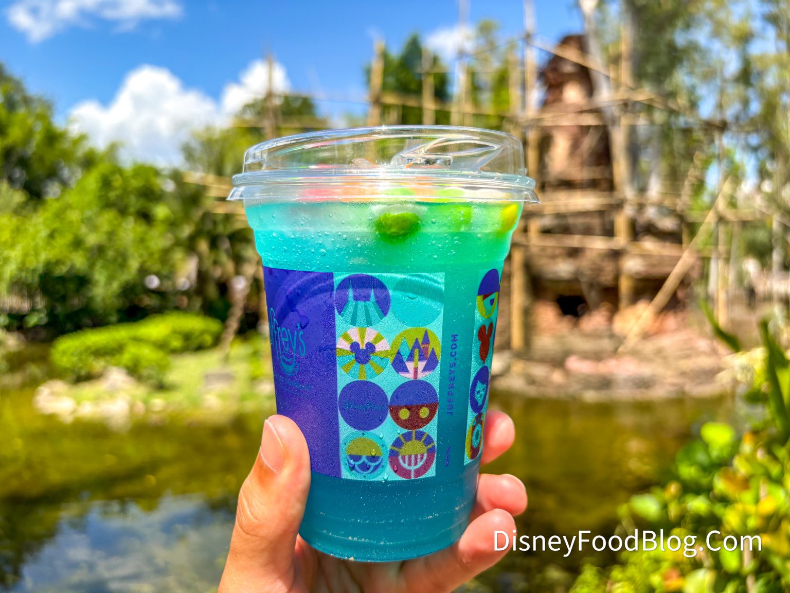 REVIEW: A NEW Annual Passholder Exclusive Drink Has Arrived at Disney