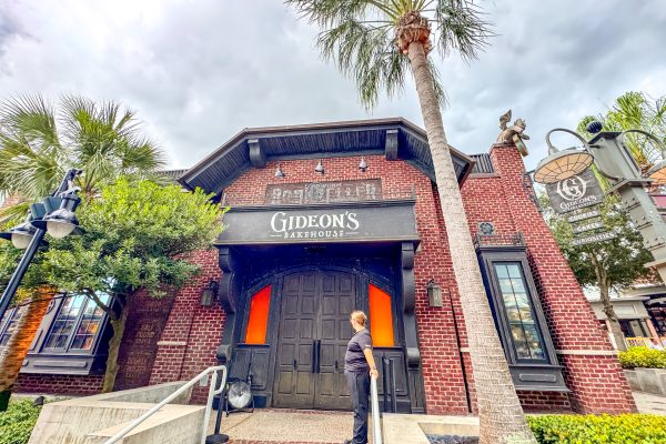 We’ve Had EVERY Cookie at Gideon’s Bakehouse and We’re Ranking Them From ‘Top of the Line’ to ‘Hard Pass’