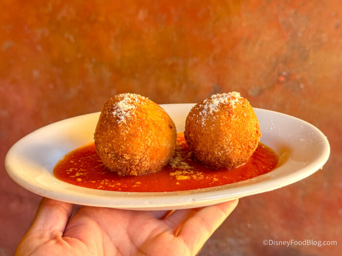 2025-WDW-EPCOT-via-napoli-Arancini-1-700