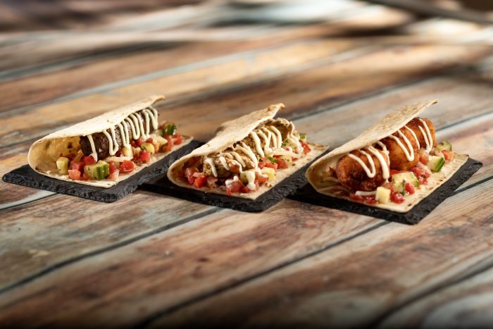 2025-WDW-FOTH-Foodie-Guide-Wrap-700x467.
