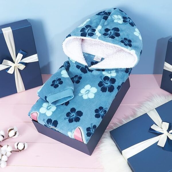 2025-amazon-Disney-Stitch-Blanket-Hoodie