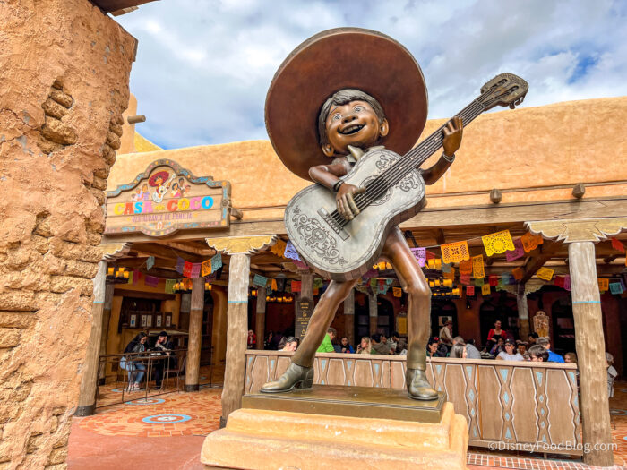 2025-disneyland-paris-dlp-Casa-de-Coco-R