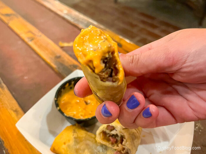 2025-wdw-mk-mickeys-very-merry-christmas