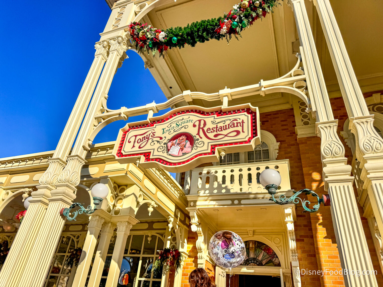 REVIEW This Magic Kingdom Restaurant ISN'T Terrible Anymore, and We