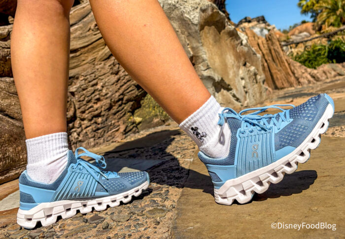 2026-wdw-On-Womens-Cloudswift-Sneakers-1