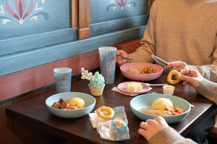 2026-DLP-Adventure-World-Foodie-Guide-10