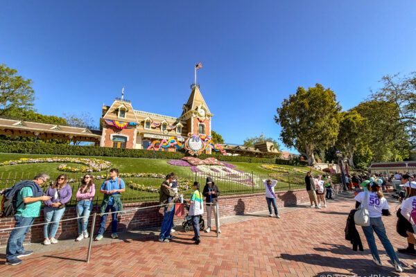 NEWS: This $59 Disneyland Ticket Deal Sold Out In Less Than A Week