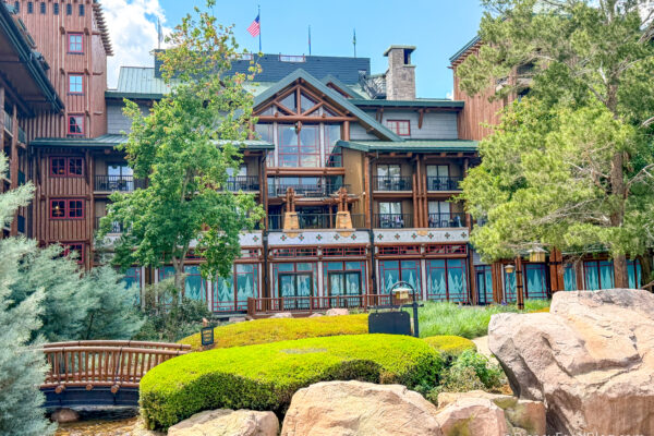 Water Outage Hits Popular Disney World Hotel