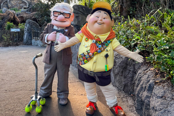 The Shoes Disney Grandpas Are Wearing To Disney World Right Now