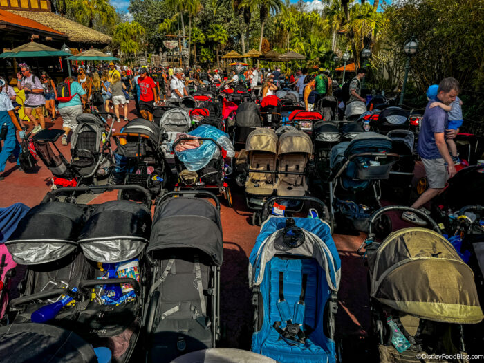 2026-wdw-mk-stroller-parking-crowds-atmo