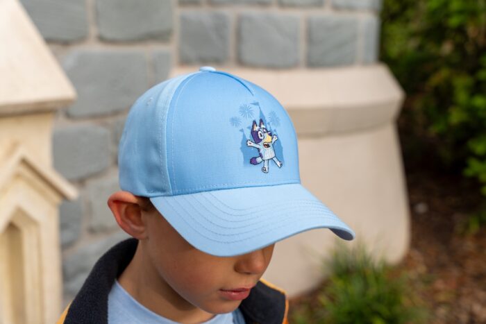 WDW-Bluey-Castle-hat-700x467.jpg