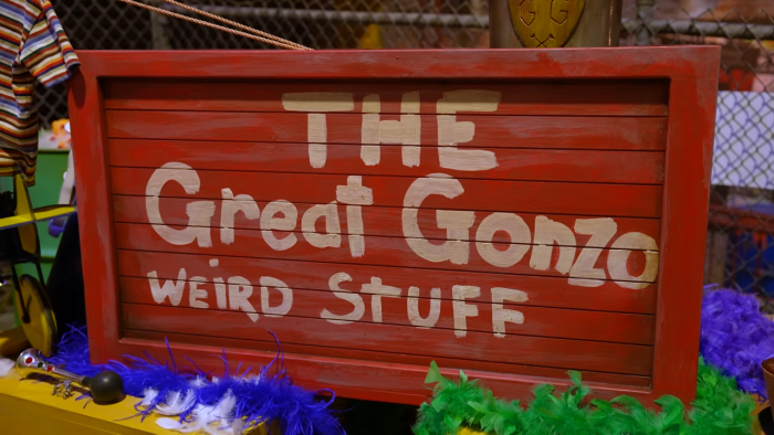 muppets-rock-n-roller-coaster-queue-ss-2