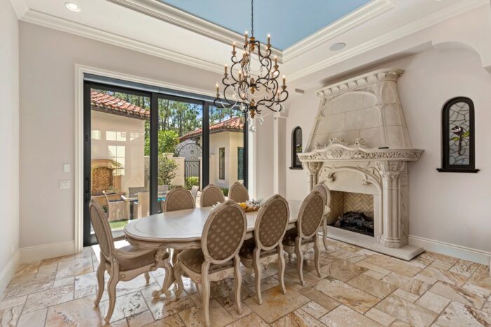 wdw-golden-oak-enchanted-oak-dr-dining-r