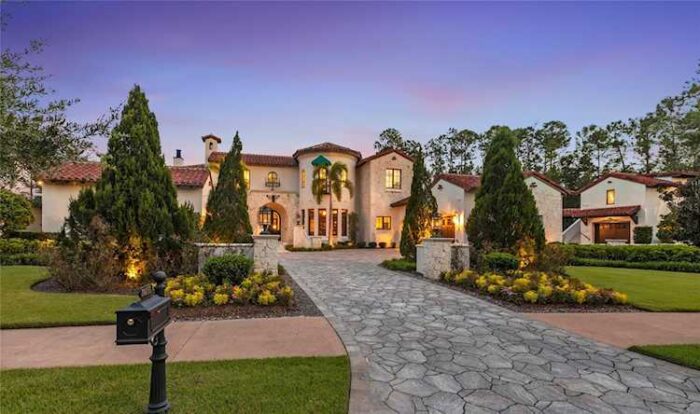 wdw-golden-oak-enchanted-oak-dr-exterior