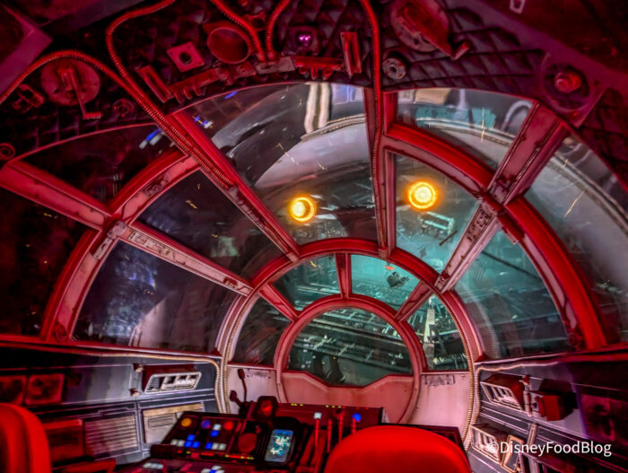 2026-wdw-dhs-swge-millennium-falcon-smug