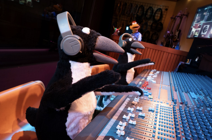 2026-wdw-hollywood-studios-rock-n-roller