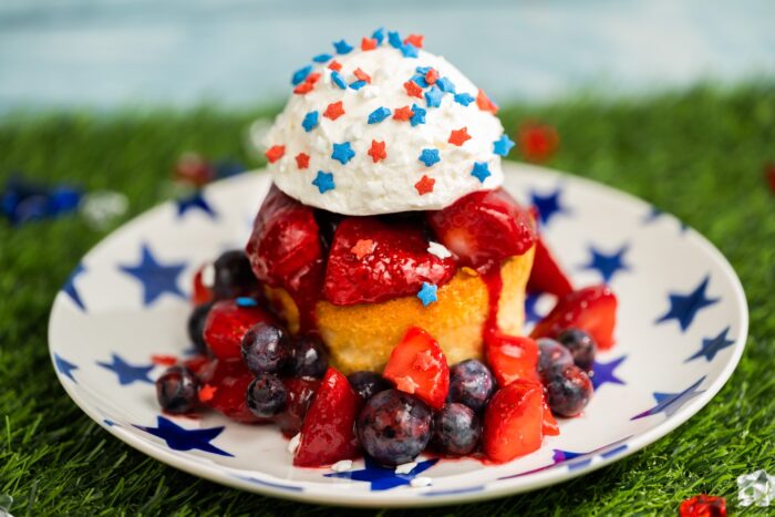 2026-DX-A250-Foodie-Guide-BerryShortcake