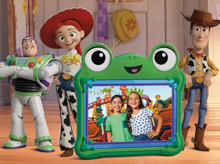 2026-dhs-toy-story-5-photopass-2-700x523