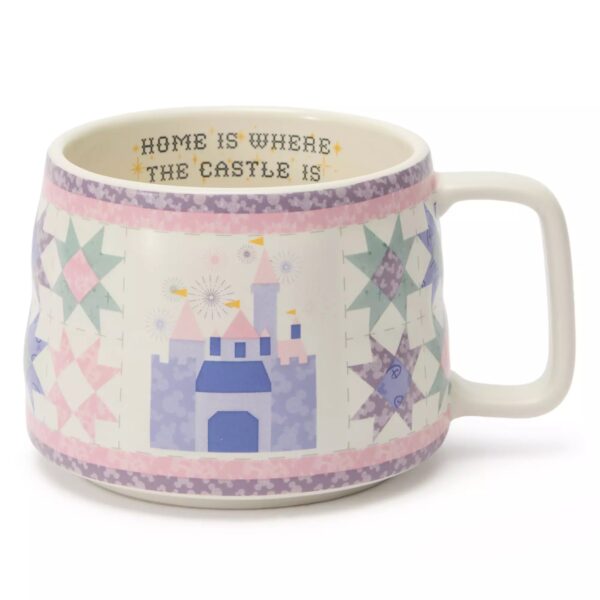 2026-disney-store-fantasyland-castle-qui
