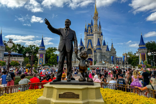 NEW Vacation Discounts for Disney World, Disneyland, and More!