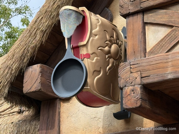 2026-wdw-mk-fantasyland-tangled-bathroom