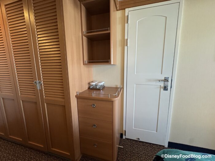 DFB-Deluxe-Oceanview-Staterooms-with-Ver