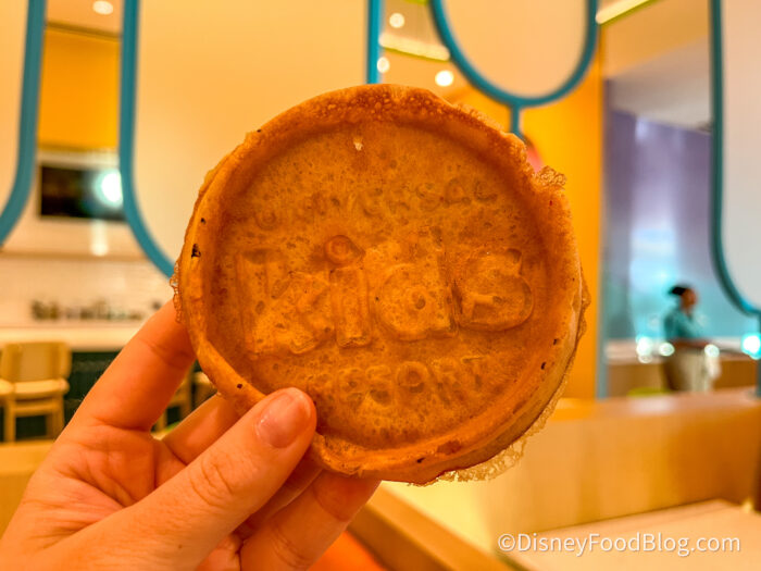 DFB-UKR-Mini-Waffles-Curiosity-Café-Uni