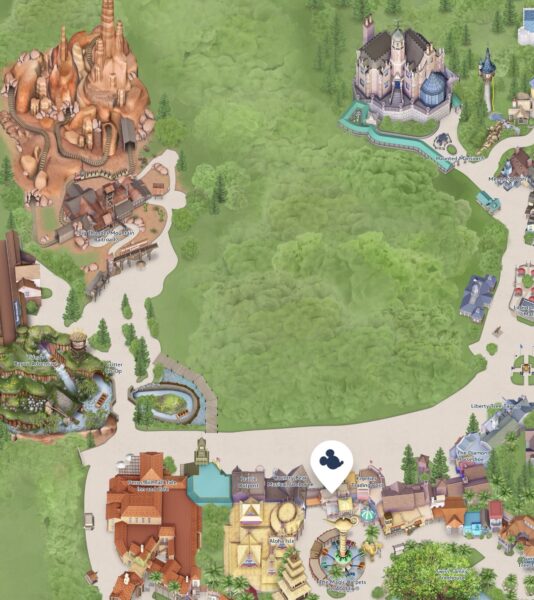 2026-frontierland-boardwalk-construction
