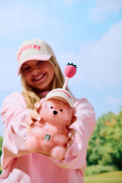 2026-starbucks-pink-bearista-cup-3-400x6