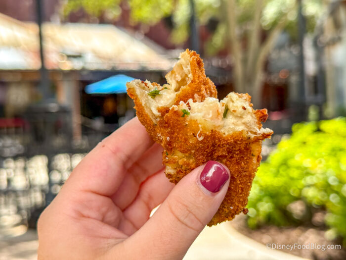 2026-wdw-disney-springs-city-works-Crab-