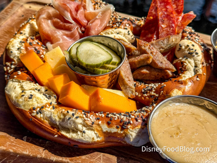 DFB-Air-Pirates-Cargo-Loaded-Pretzel-Joc