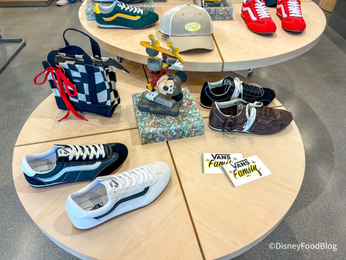 DFB-Vans-Shopping-Town-Center-Disney-Spr
