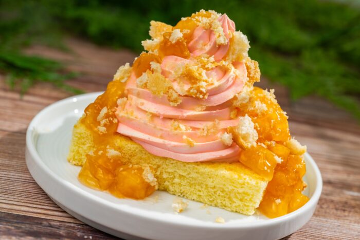 dole-whip-peach-with-streusal-cobbler-su