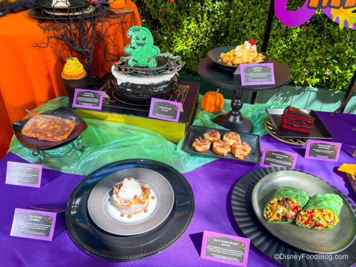 2026-dlr-disneyland-halloween-time-snack