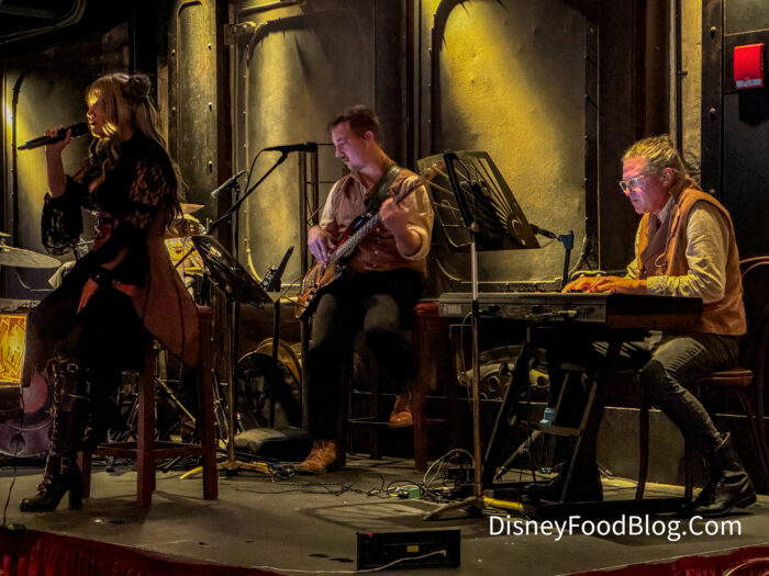 DFB-Atmosphere-The-Edison-Disney-Springs