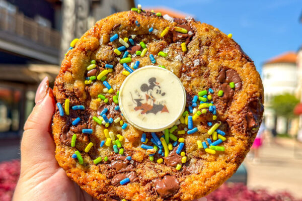 REVIEW: Chocolate Bars With Dead People, Alien Sliders, and 9 Other Things We Ate in Disney Springs Today