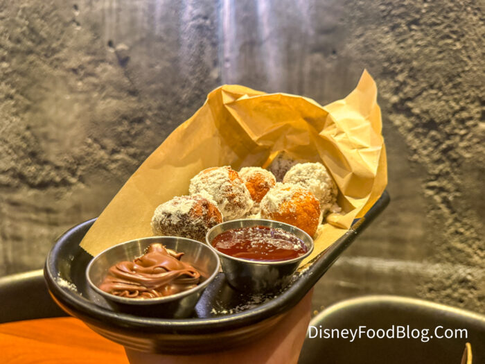 DFB-Mikeys-Bag-A-Donut-The-Edison-Disney