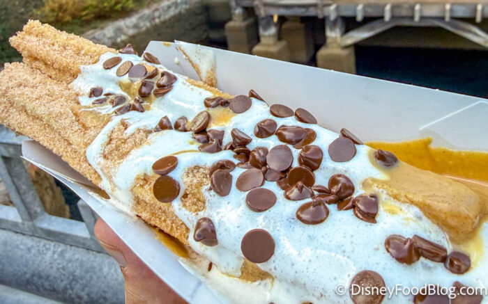 Fluffernutter-Churro-Disney-California-A