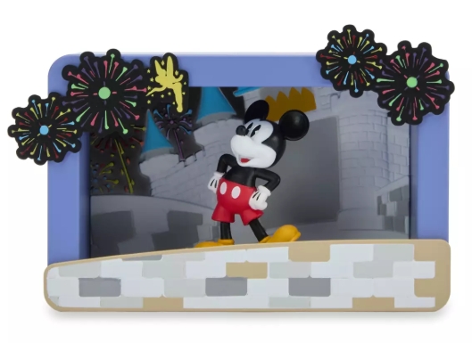 Mickey-Mouse-and-Friends-Disney-Parks-Di