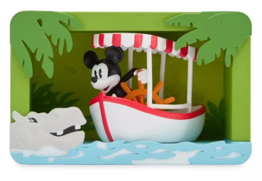 Mickey-Mouse-and-Friends-Disney-Parks-Di