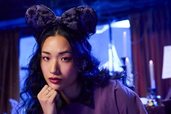 Why Haunted Mansion Fans Are RUNNING To The Disney Store
