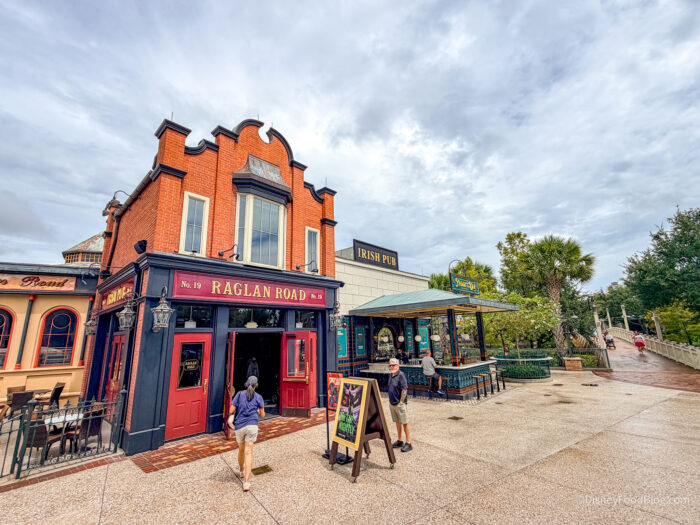 2026-wdw-disney-springs-raglan-road-atmo