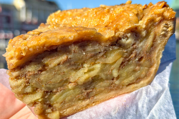 HIT OR MISS: We Ate 6 New Snacks in Disney World This Week