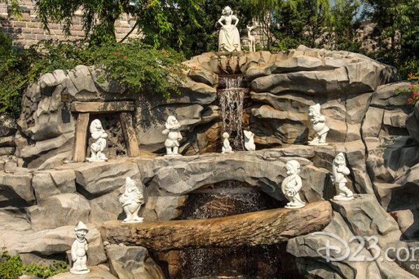 You’ve Definitely Taken a Photo Here at Disneyland, and Its Story Is Weirder Than You Think