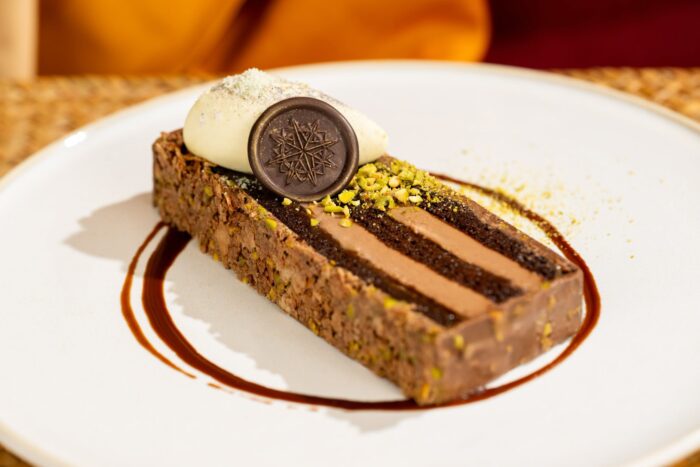 tiffifns-chocolate-travel-cake-700x467.j