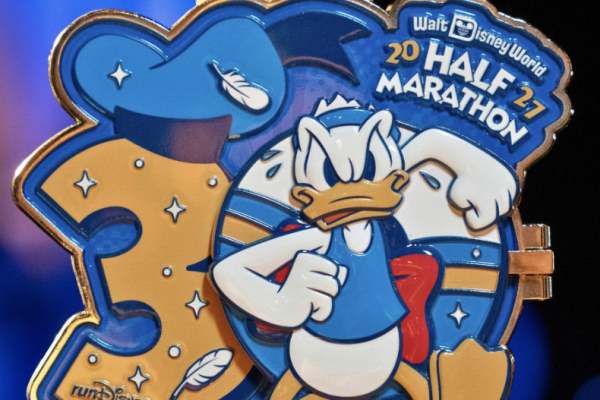 FIRST LOOK At The 2027 Walt Disney World Marathon Medals